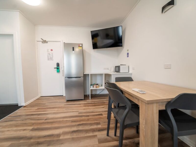 Medium Family Room