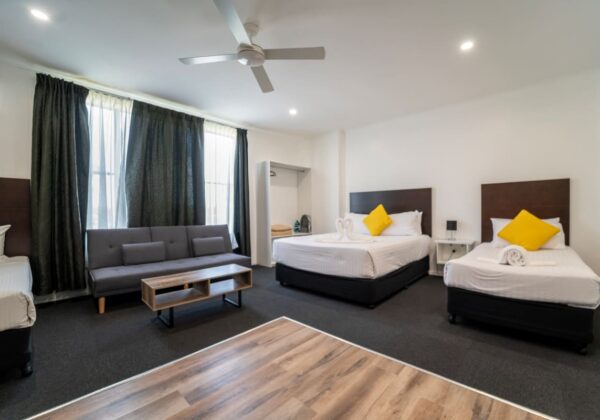 Medium Family Room