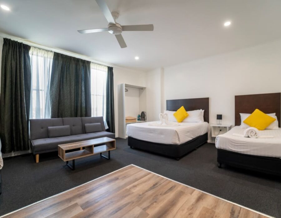 Medium Family Room