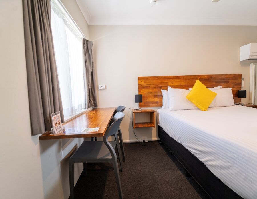 Standard Queen Room Bed